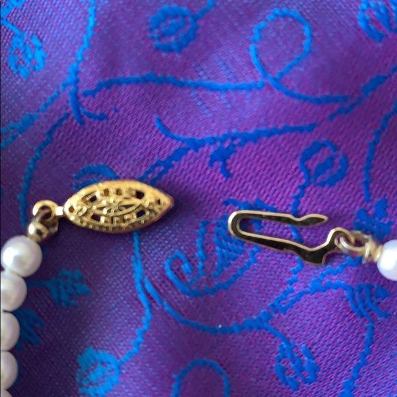 Necklace and earring set - Picture 5 of 7